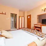Hotel Peneka 2*