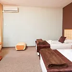 Peneka Hotel 2*