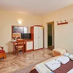 Hotel Peneka 2*