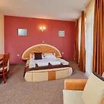 Peneka Hotel 2*