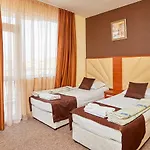 Hotel Peneka 2*