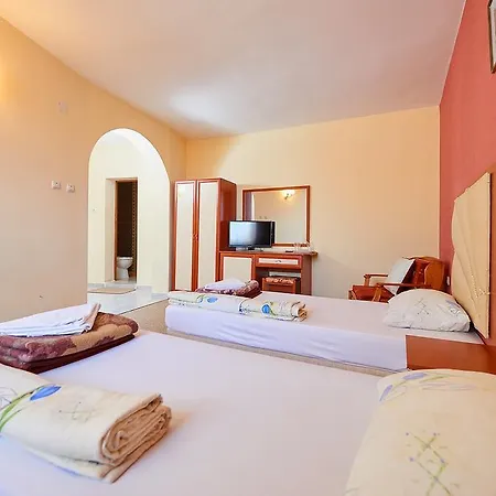 Hotel Peneka 2*