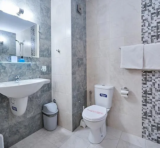 Otel Peneka 2*